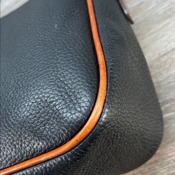 4302 Dooney & Bourke black brown leather crossbody - Picture 14 of 15